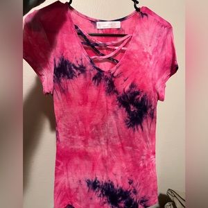 No Boundaries Short Sleeve Top